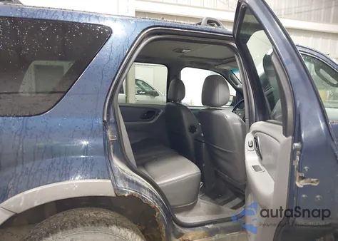 2002 Ford Escape Xlt z USA, uszkodzony, nr VIN 1FMCU04162KB99594